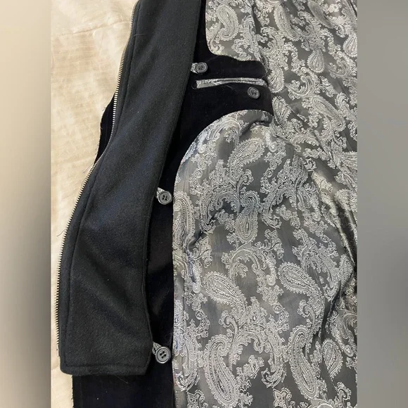 Casual Hoodie Fall/Winter Jacket. XL